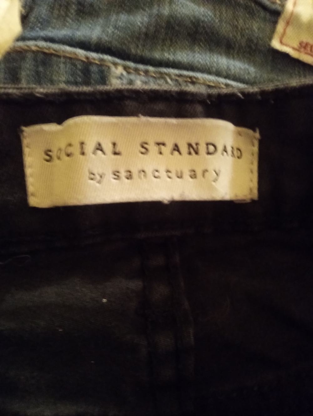 True Religion Blue Distressed Denim Cutoff Shorts (Plus 2nd Pair Free) - Picture 4 of 12